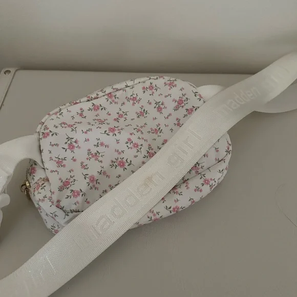 Madden Girl White and Pink Floral Bag - Picture 6 of 6